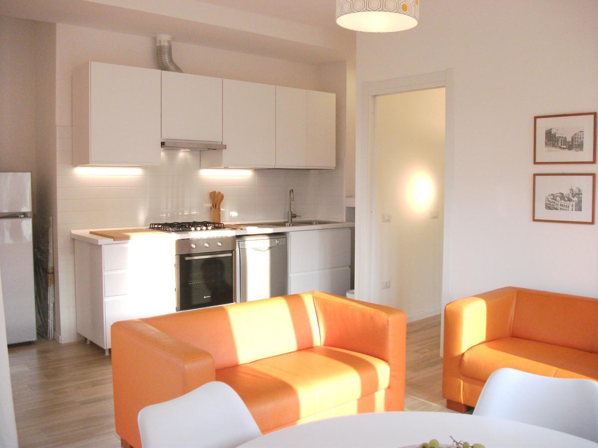 Bright Apartment Кальярі Екстер'єр фото